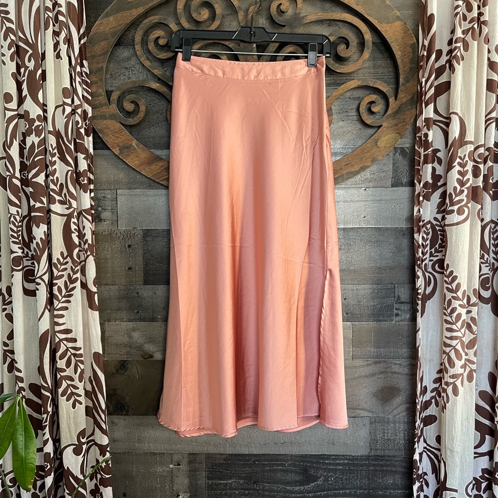 Elegant Pink Satin Women's Skirt with Slit